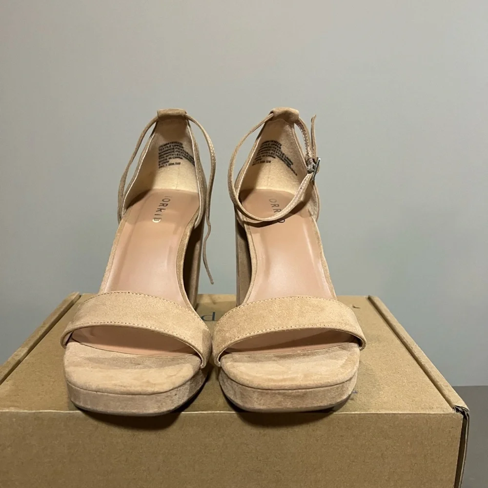 Torrid Platform Block Heeled Sandal 6.5WW - Picture 2 of 14